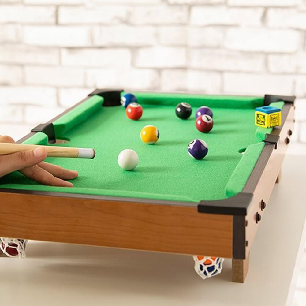 Gioco interattivo divertente: tavolo da biliardo da gioco.