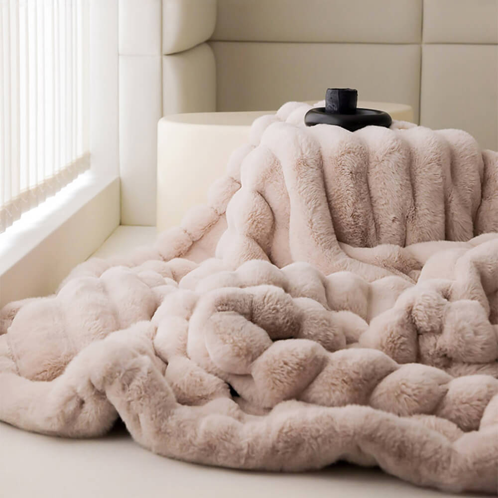 Minimalist Bubble Fluffy Faux Fur Reversible Blanket