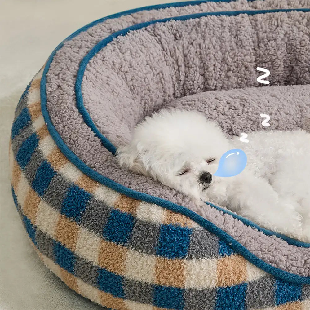 Letto per cani a ciambella in velluto Teddy ovale grande spazio per un sonno profondo e confortevole.
