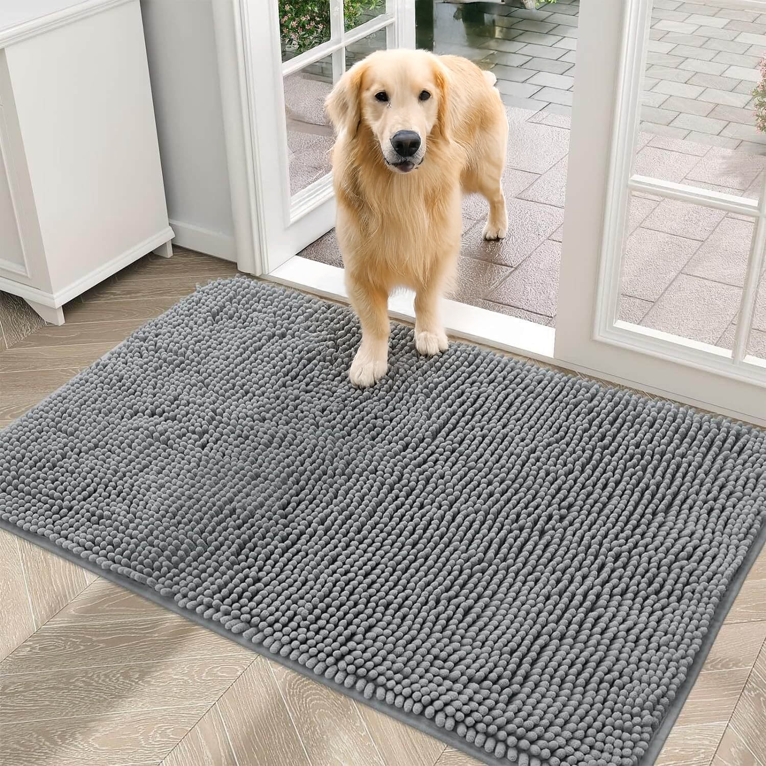 Tappetino per porta anteriore in chenille ultra-assorbente e antiscivolo per zampe di cani sporche.