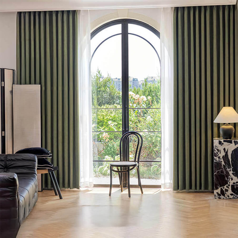 Wheat Jacquard Soft Thickened Chenille Soundproof High Blackout Curtain Set