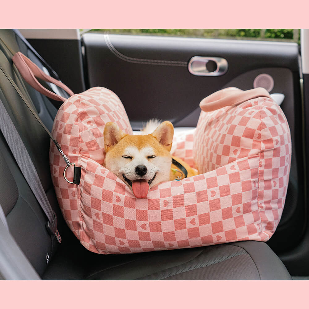 Letto per seggiolino auto per cani a scacchiera vintage a forma di cuore