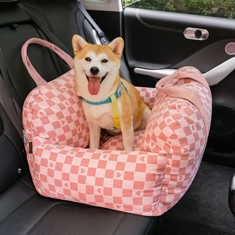 Letto per auto a forma di cuore vintage a scacchi per cani