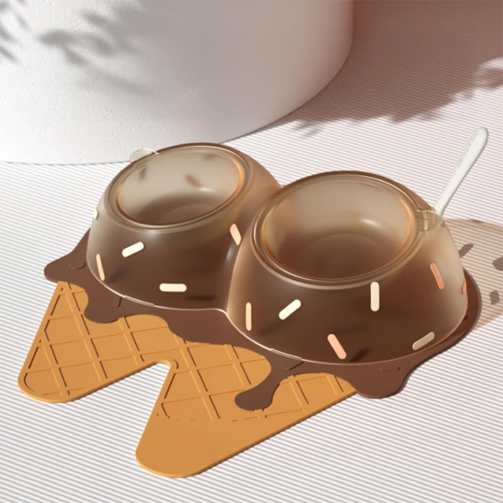Ciotola per cani e gatti a tema gelato con doppio contenitore per cibo e acqua.