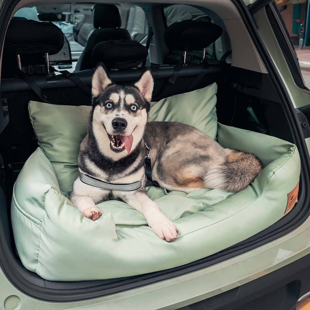 Cuscino da viaggio per la sicurezza impermeabile per cani di taglia media e grande per il sedile posteriore dell'auto