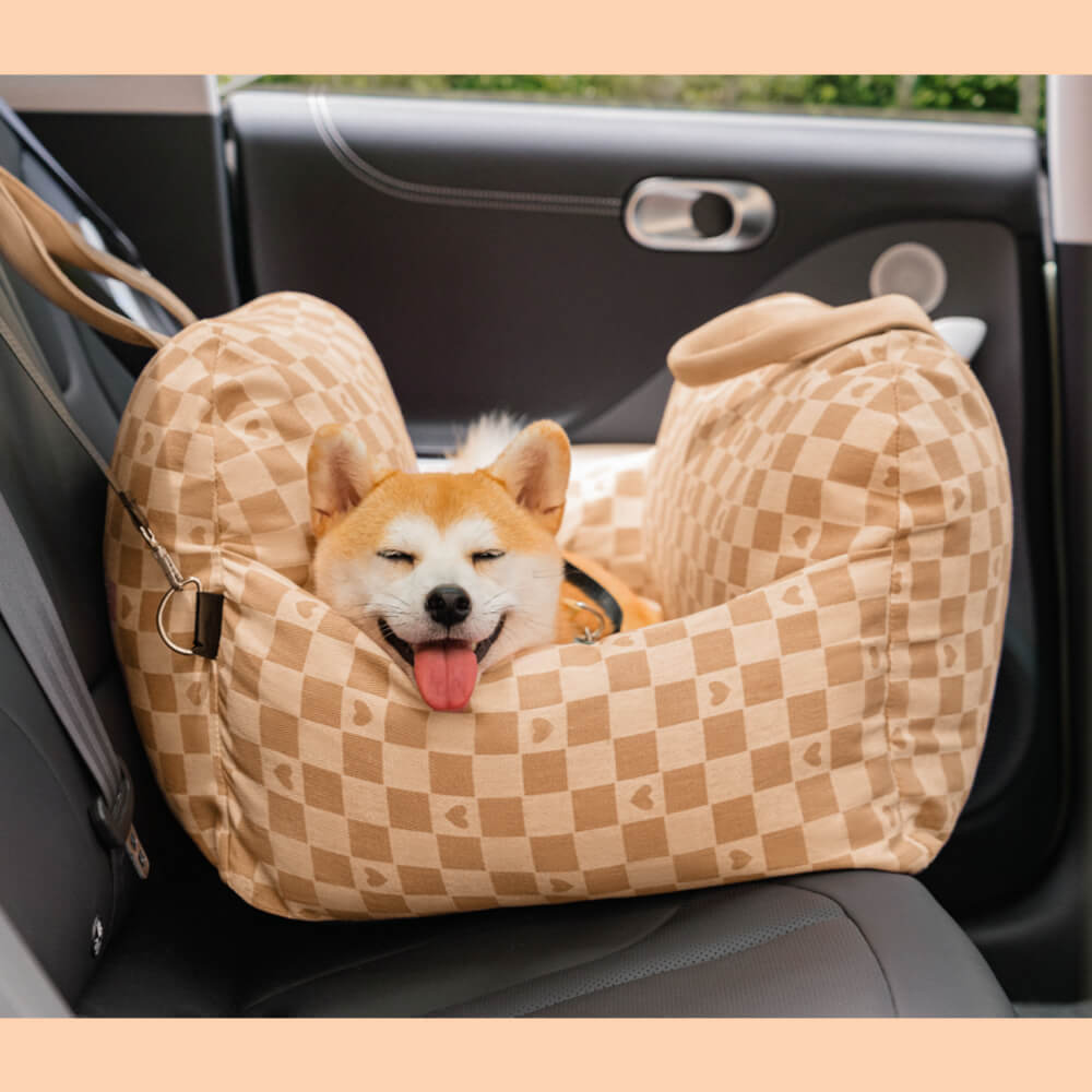 Letto per auto a forma di cuore vintage a scacchi per cani