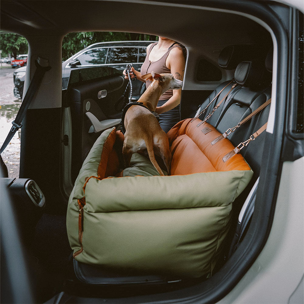 Letto Rialzato Deluxe Per Cani In Finta Pelle – Urban Voyager