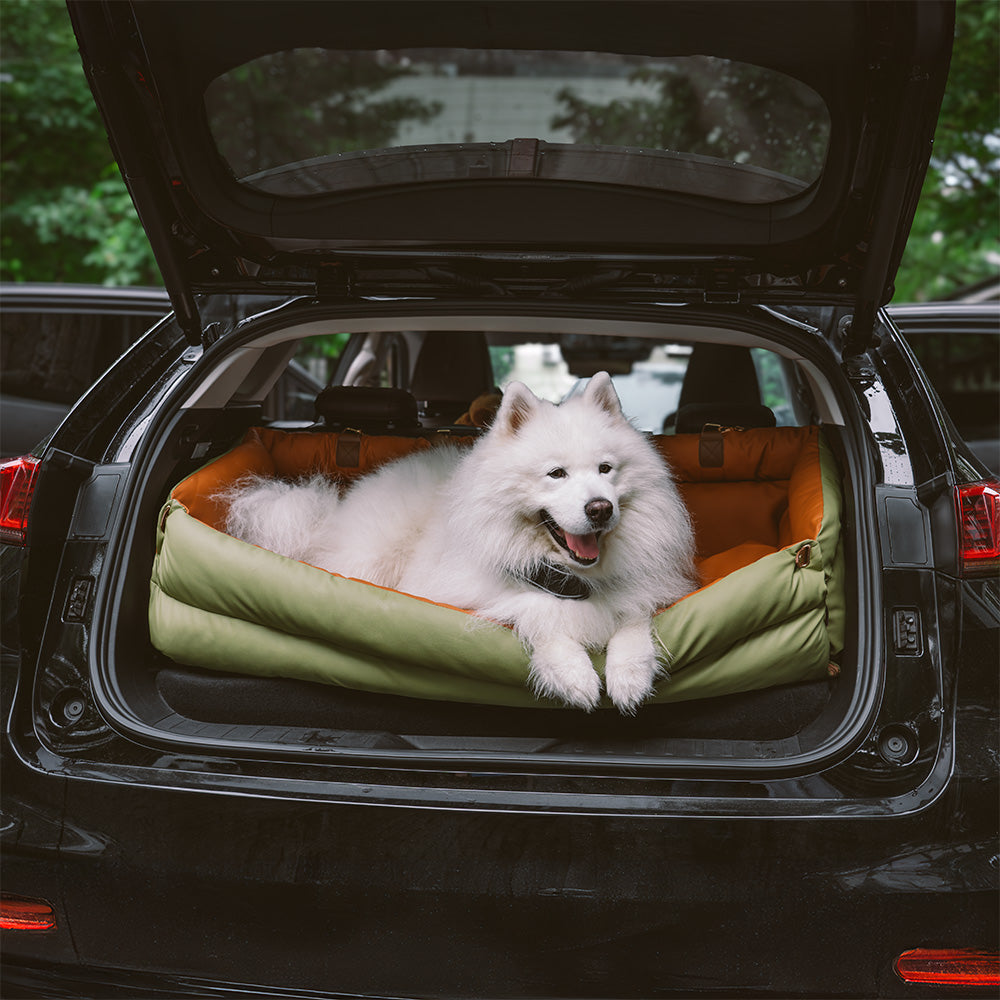 Letto Rialzato Deluxe Per Cani In Finta Pelle – Urban Voyager