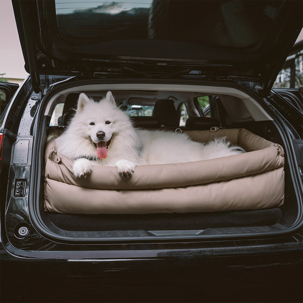 Letto Rialzato Deluxe Per Cani In Finta Pelle – Urban Voyager