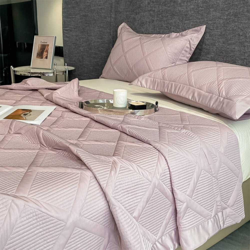 Eco-friendly Minimalist Multifunctional Quilted Bedspread Set