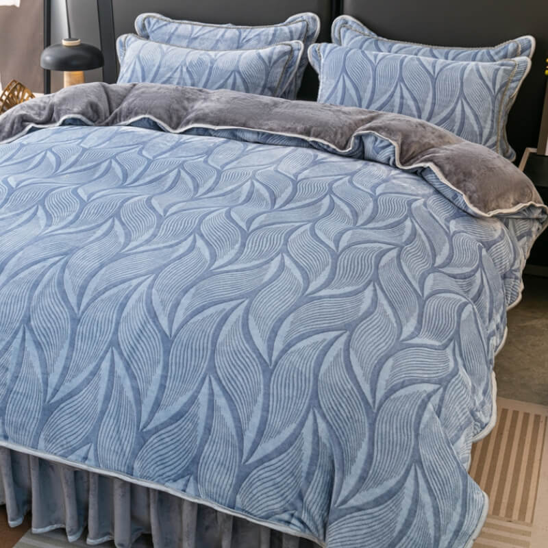 Ensemble de draps en velours de lait doux à motif de feuilles modernes avec jupe de lit