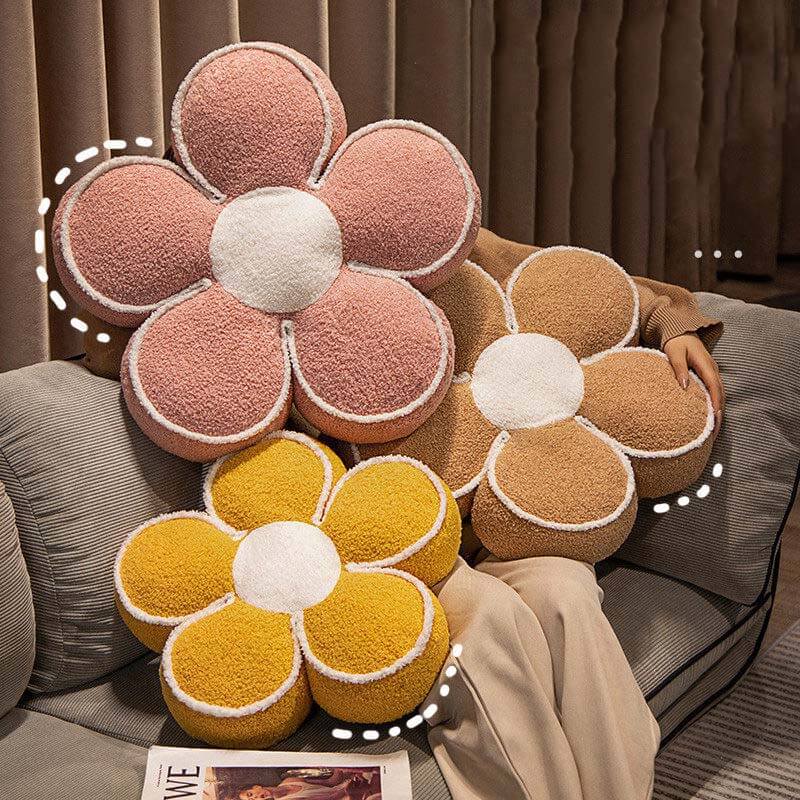 Cuscino decorativo a forma di fiore in peluche