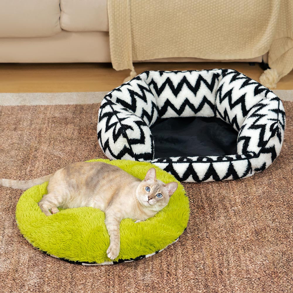Letto per gatti Plush Retreat Chevron - Il Caldo Abbraccio