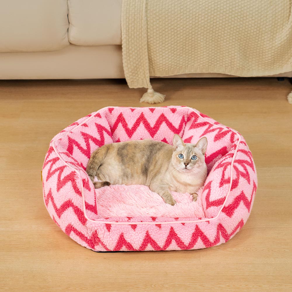 Letto per gatti Plush Retreat Chevron - Il Caldo Abbraccio