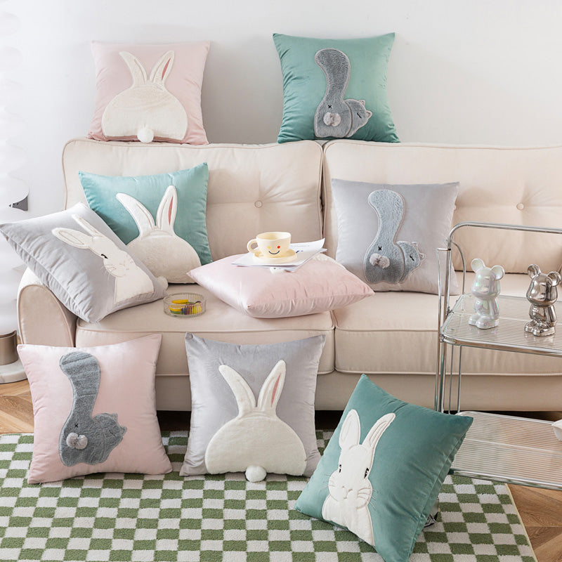 Cuscino in velluto comfort con coniglio.