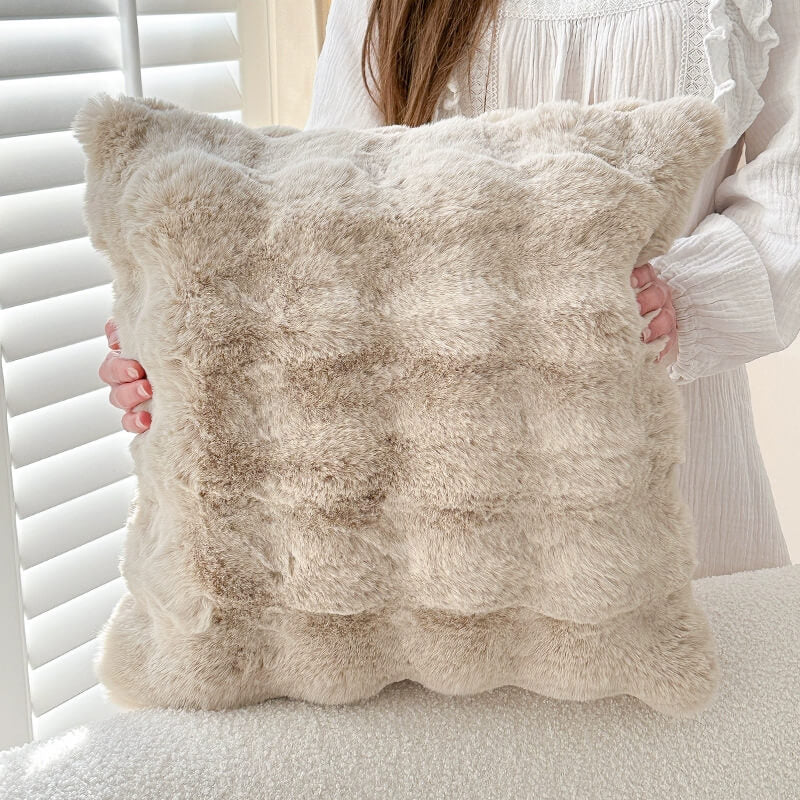 Cuscino in morbido plush reversibile per divano