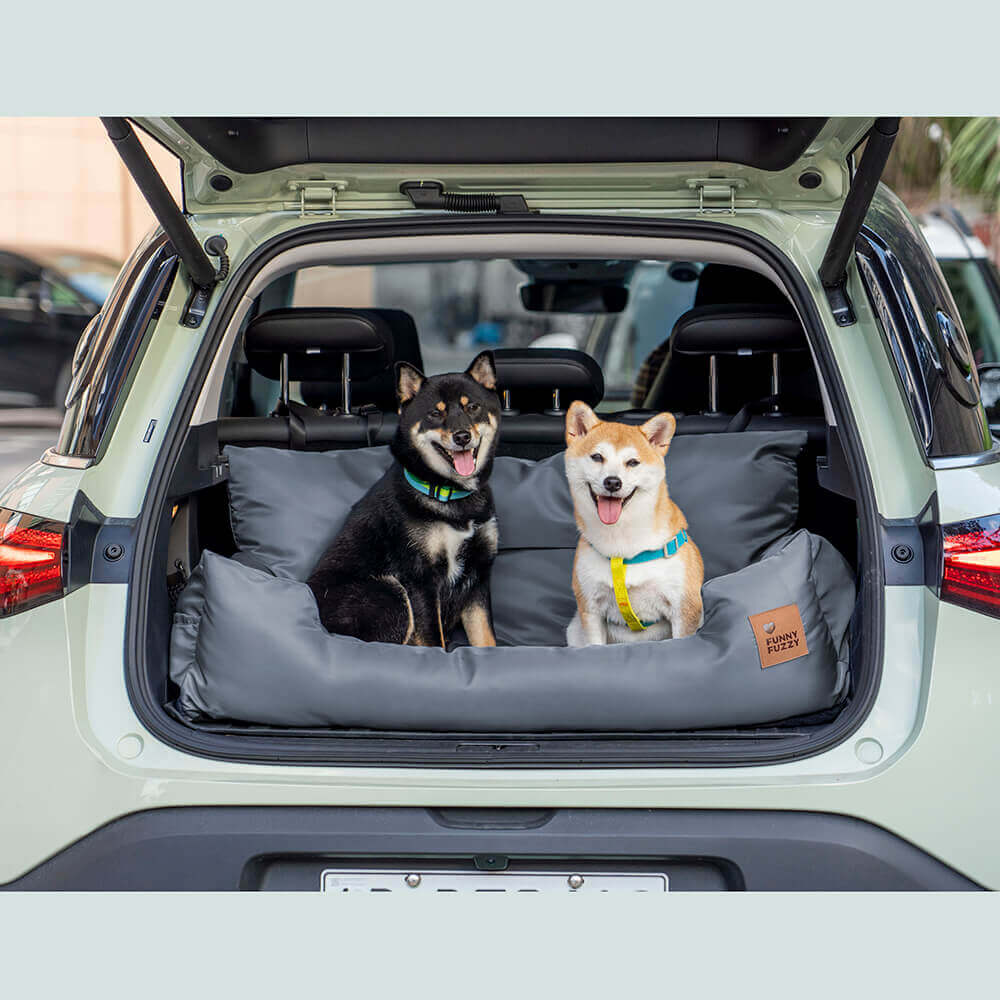Cuscino da viaggio per la sicurezza impermeabile per cani di taglia media e grande per il sedile posteriore dell'auto