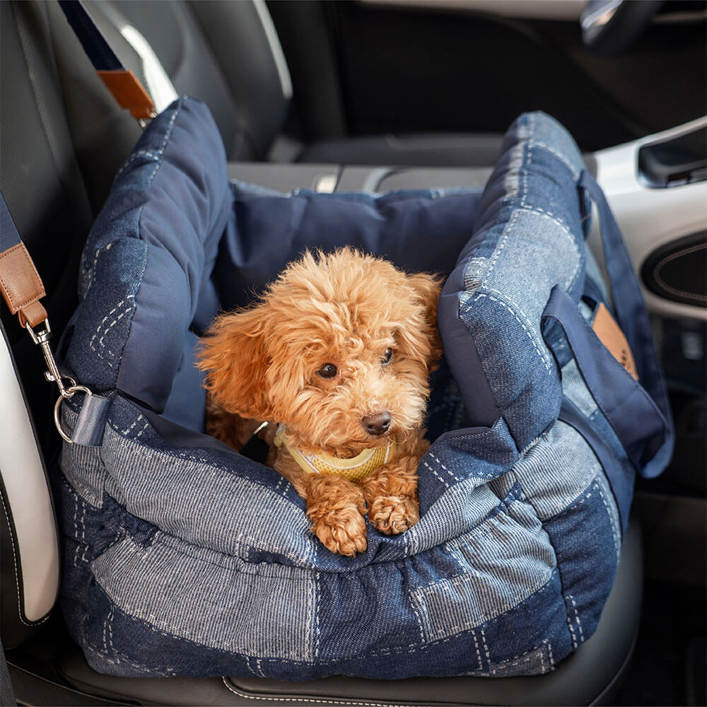 Seggiolino auto per cani con patchwork in denim vintage, supporto di sicurezza da viaggio