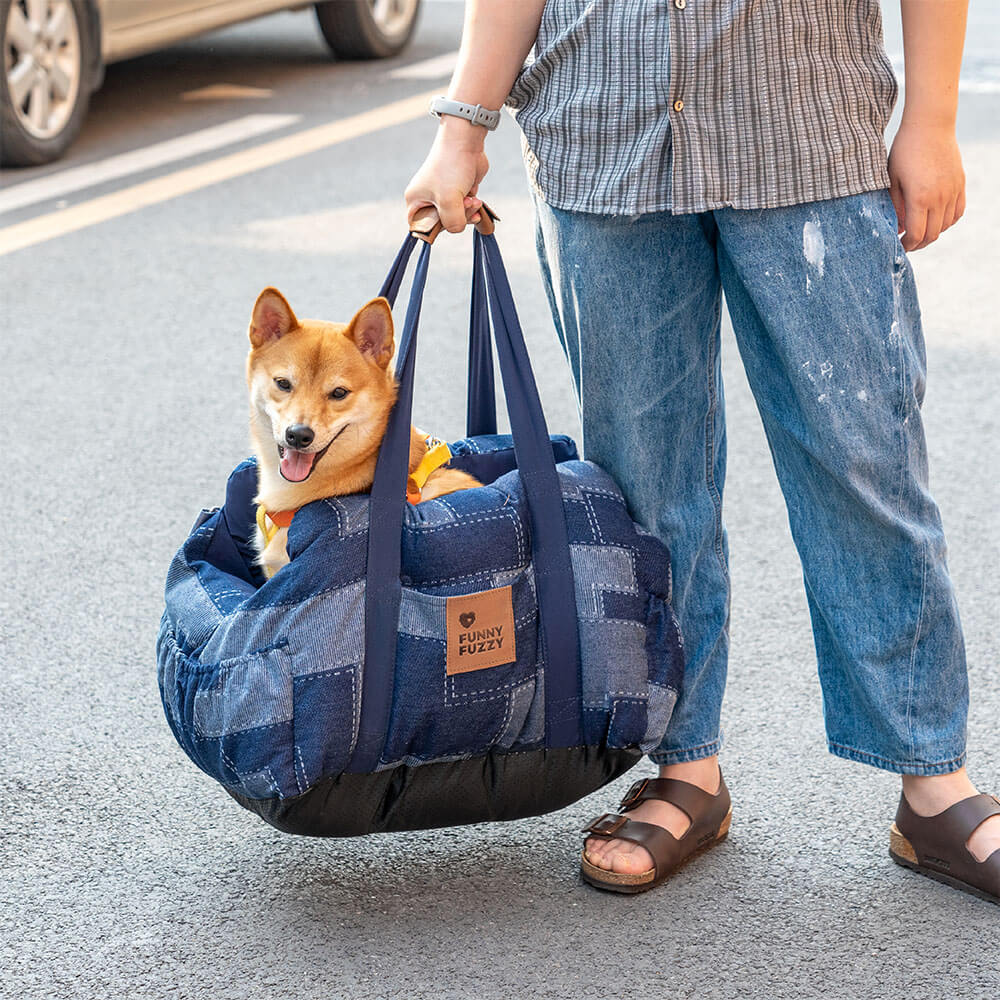 Seggiolino auto per cani con patchwork in denim vintage, supporto di sicurezza da viaggio