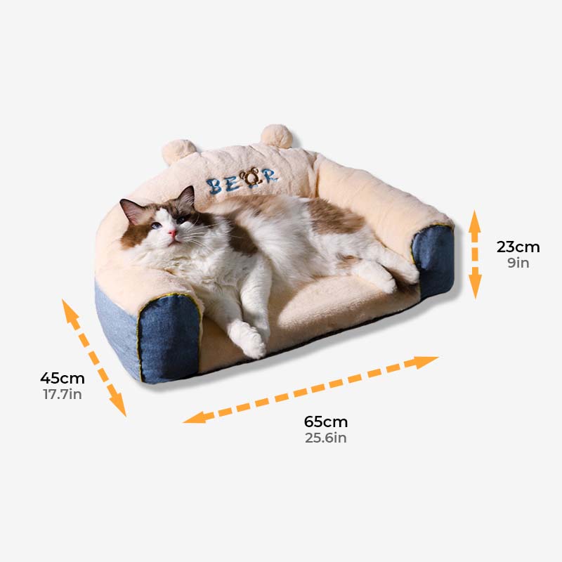 Simpatico divano letto per gatti a forma di orso