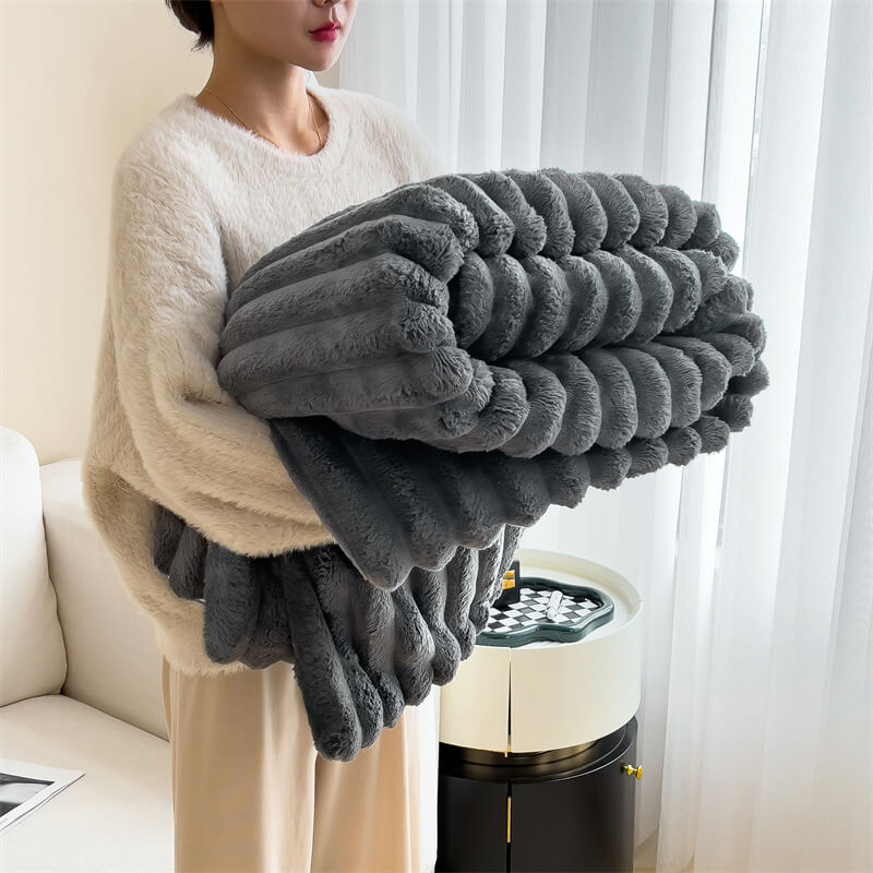 Coperta in peluche di raviolo finto caldo per divano, coperta per umani e cani.