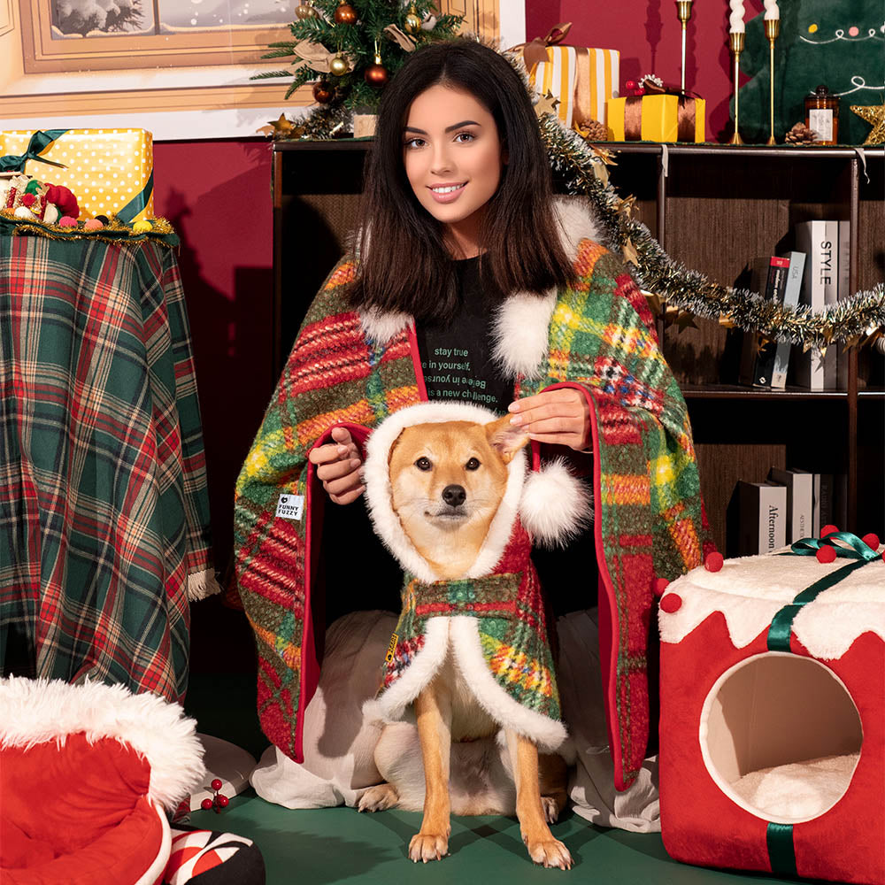 Poncho Classico a Quadri Caldo per Umani e Cani - Compagni Festivi